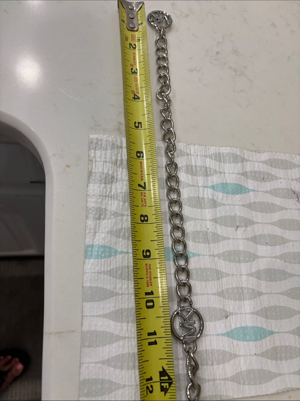 MICHAEL Michael Kors Silver Chain Logo Link Belt - Picture 5 of 8